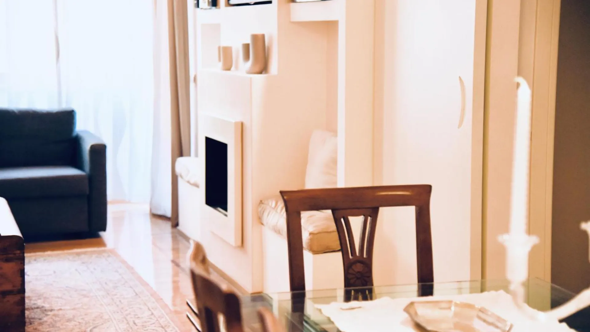 Chic And Elegant Apartment In The Heart Of Řím