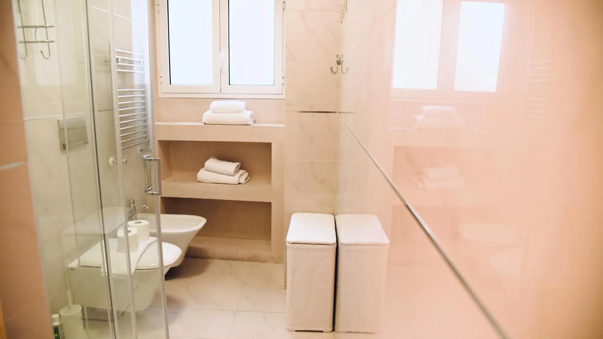 Chic And Elegant Apartment In The Heart Of Řím Itálie