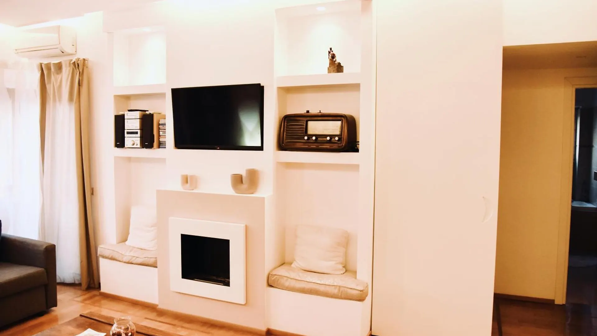 Chic And Elegant Apartment In The Heart Of Řím 0*,